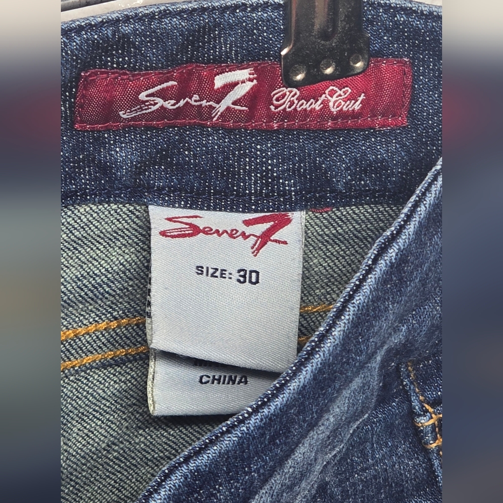 Women's Distressed Premium Cotton Blue Denim Jeans By Seven7 Size 30 - Picture 5 of 12